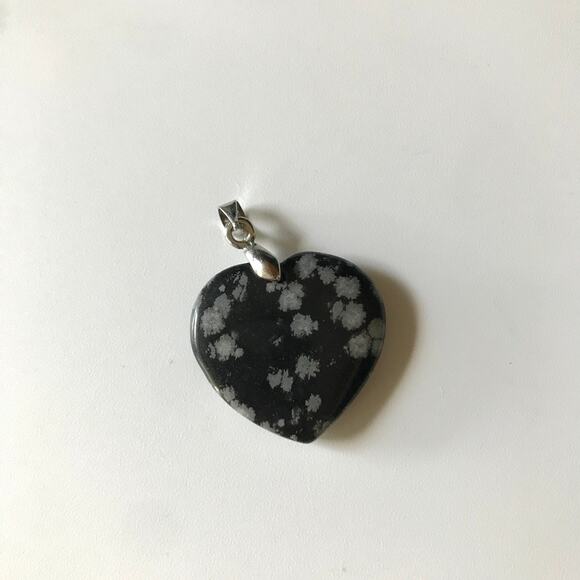 18KGP Heart Snowflake Obsidian Pendant (18K Gold Plated bail, see stamp) - Picture 2 of 6
